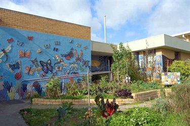 Amaroo Neighbourhood House garden