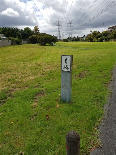 Powerlines area - Legana Street to Toombah Street dog off-leash area
