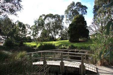 Reg Harris Reserve bridge