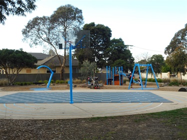 Tally Ho Reserve playspace