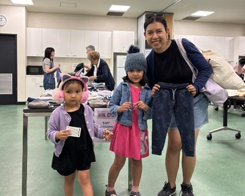 Kids-clothes-swap.jpeg