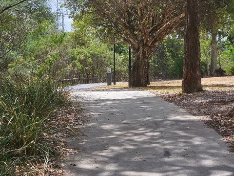 Scotchmans Creek trail in Chadstone