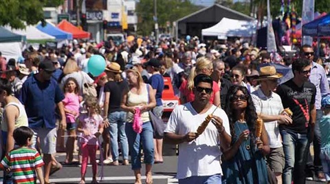clayton-festival-crowd1.jpg